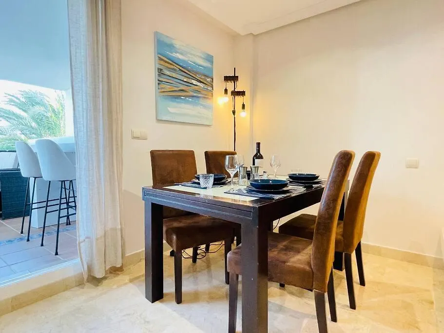 Blue Palm Apartment אסטפונה 0*,  ספרד